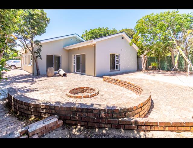 4 BEDROOM HOUSE SOLD IN FLAMINGO VLEI